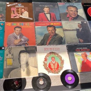 Large lot of Jim Reeves vintage records